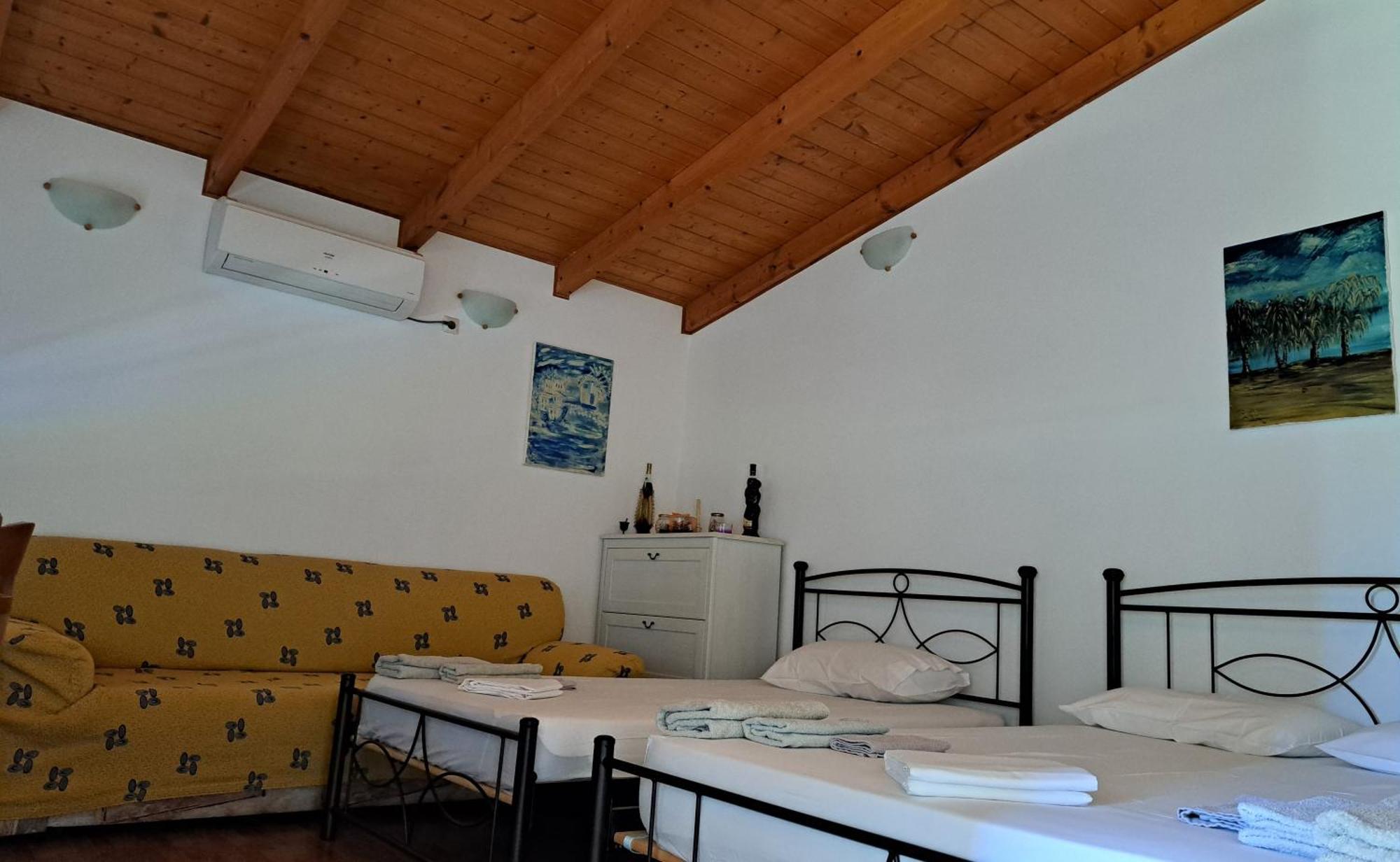 Garden House-Free Transfer From Airport Villa อาร์เตมีดา ภายนอก รูปภาพ